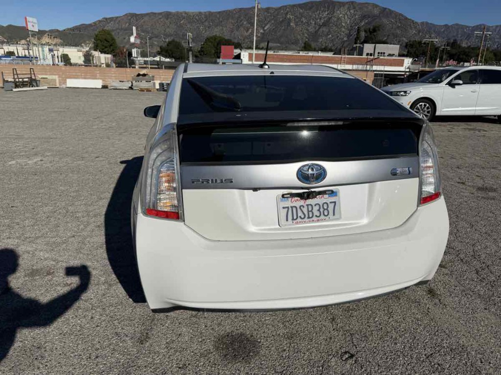 2014 Toyota Prius Image 5