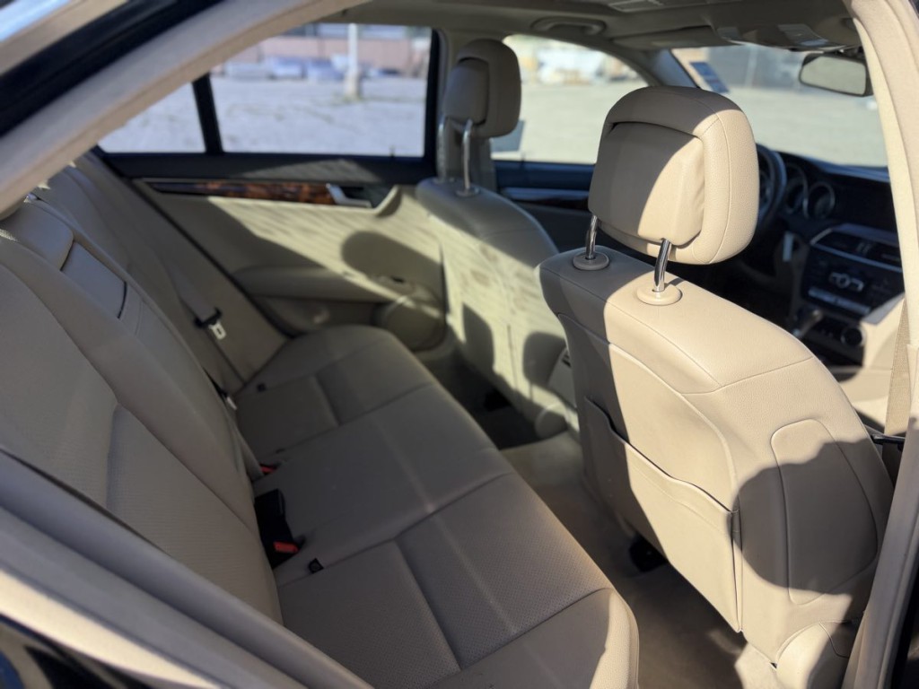 2012 Mercedes-Benz C-Class Image 10
