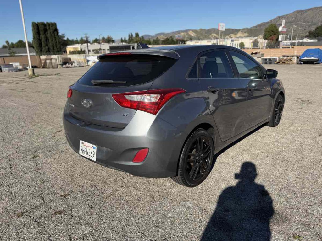 2016 Hyundai Elantra Image 5
