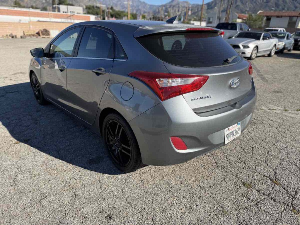 2016 Hyundai Elantra Image 7