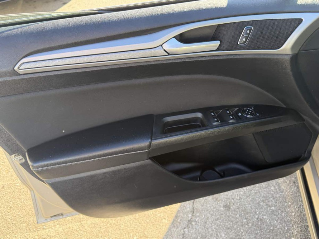 2018 Ford Fusion Image 8