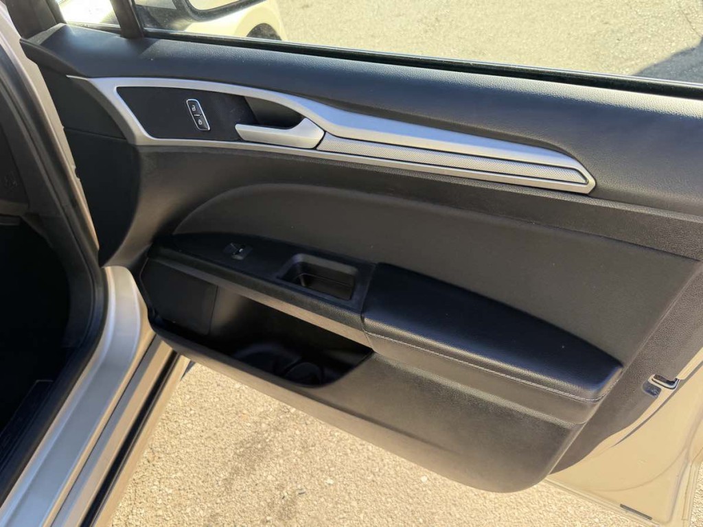 2018 Ford Fusion Image 10