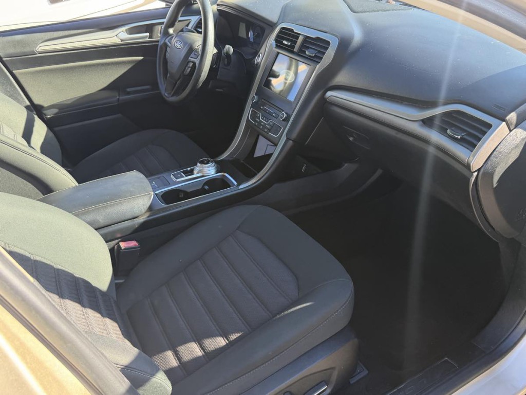 2018 Ford Fusion Image 11