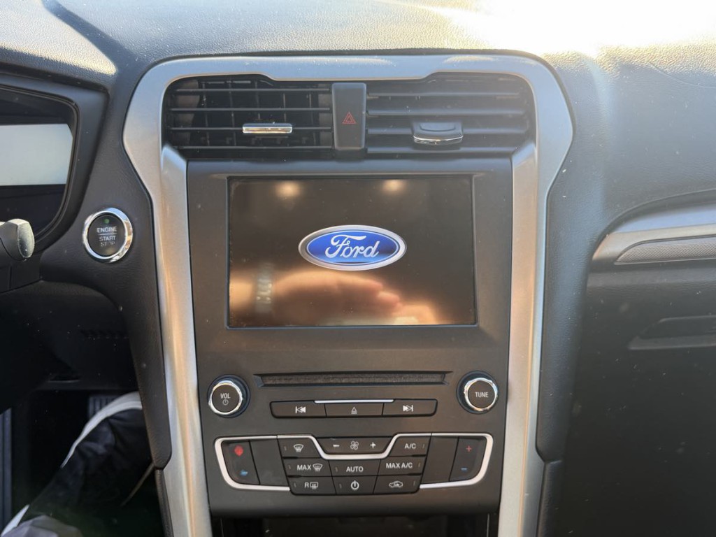 2018 Ford Fusion Image 15