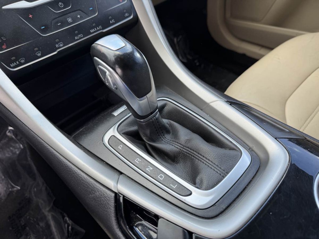 2014 Ford Fusion Image 20