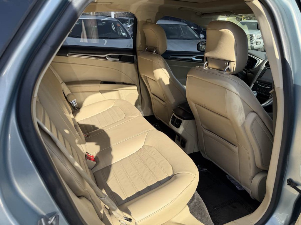 2014 Ford Fusion Image 22