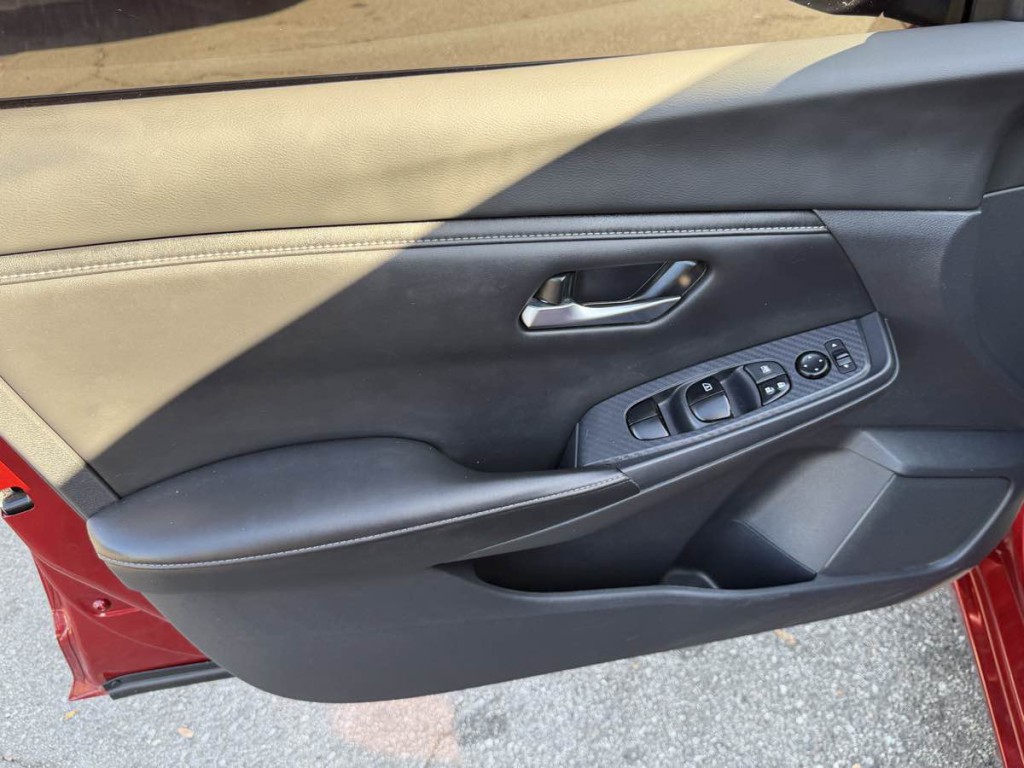 2022 Nissan Sentra Image 7