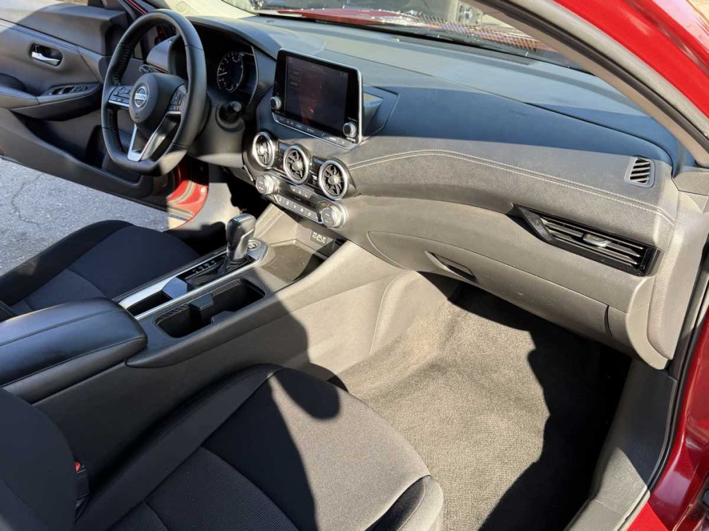 2022 Nissan Sentra Image 9