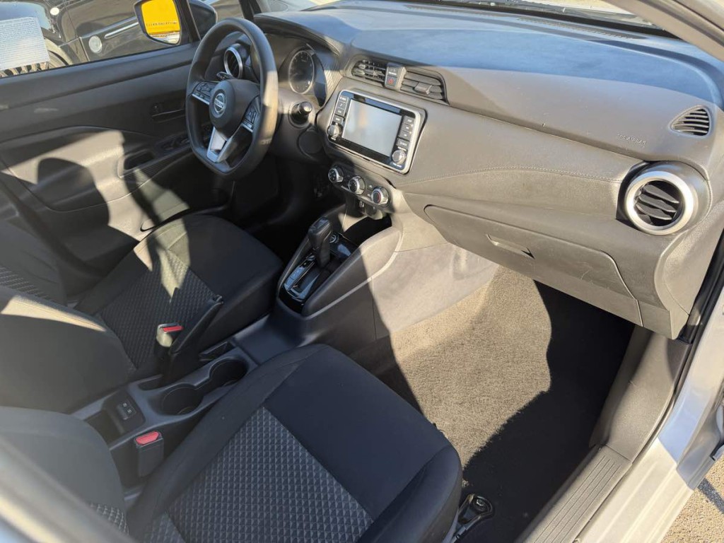 2021 Nissan Versa Image 10