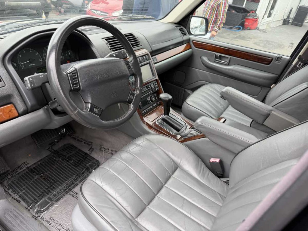 2001 Land Rover Range Rover Image 9