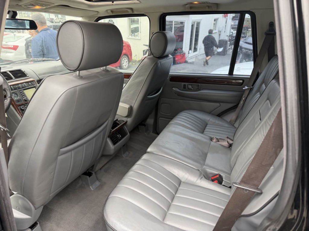 2001 Land Rover Range Rover Image 12