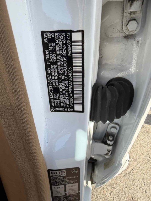 1991 Mercedes-Benz 560-Class Image 17