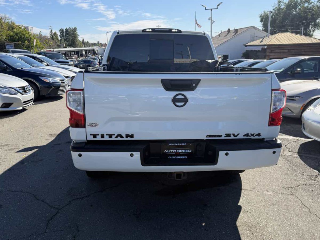 2018 Nissan Titan Image 7
