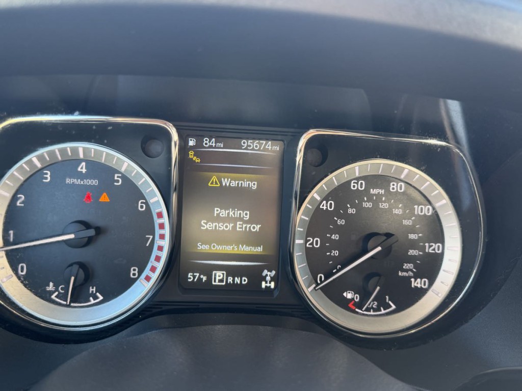 2018 Nissan Titan Image 24