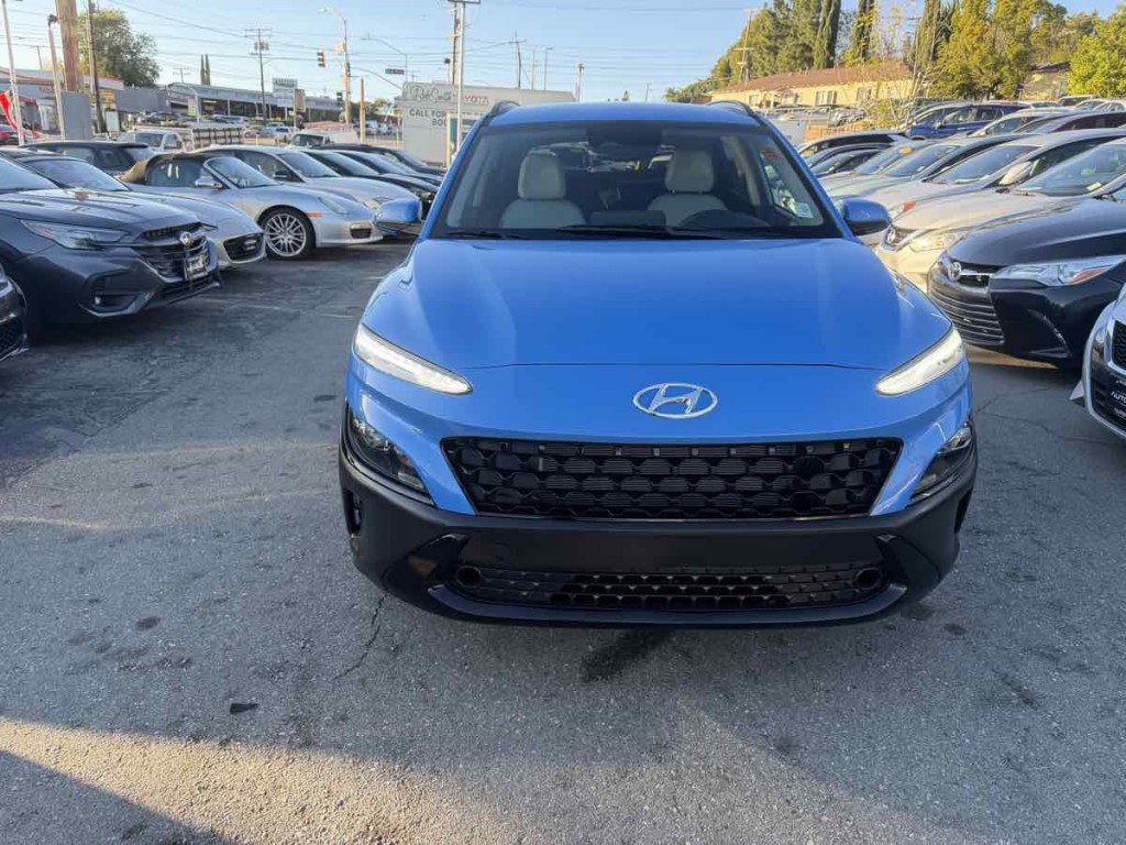 2023 Hyundai Kona Image 2