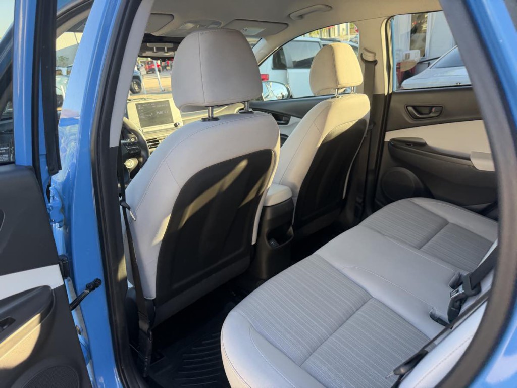 2023 Hyundai Kona Image 12