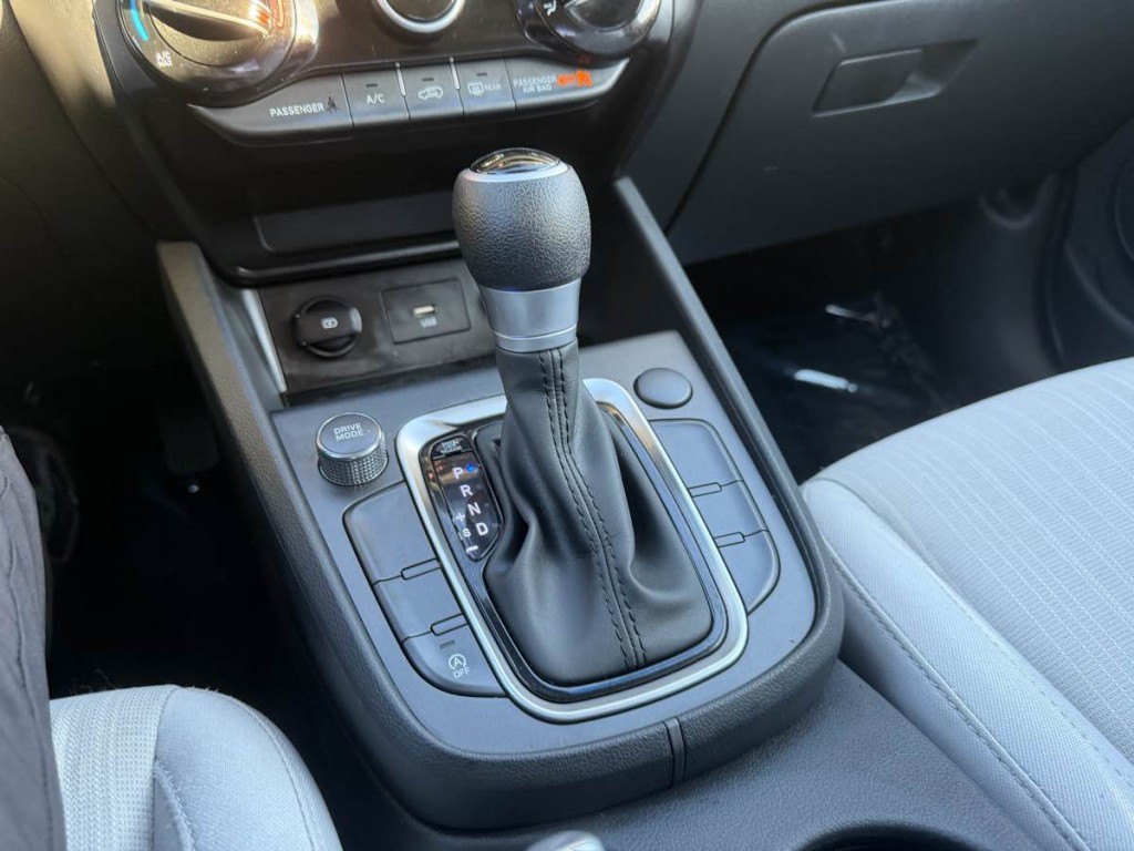 2023 Hyundai Kona Image 20