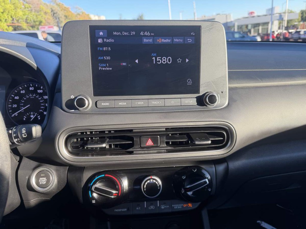 2023 Hyundai Kona Image 21