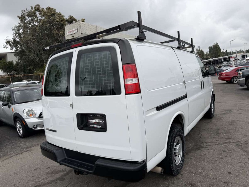 2020 Chevrolet Express Image 6