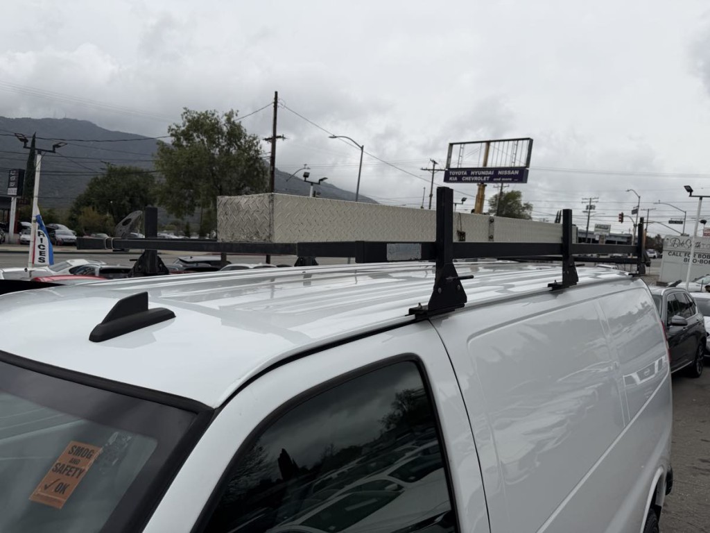 2020 Chevrolet Express Image 7