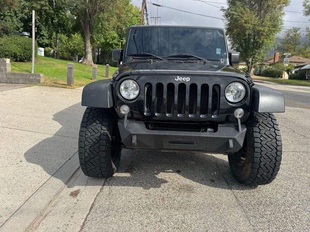 2018 Jeep Wrangler Image 2