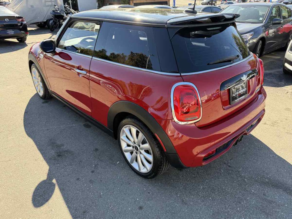 2014 MINI Cooper Image 3
