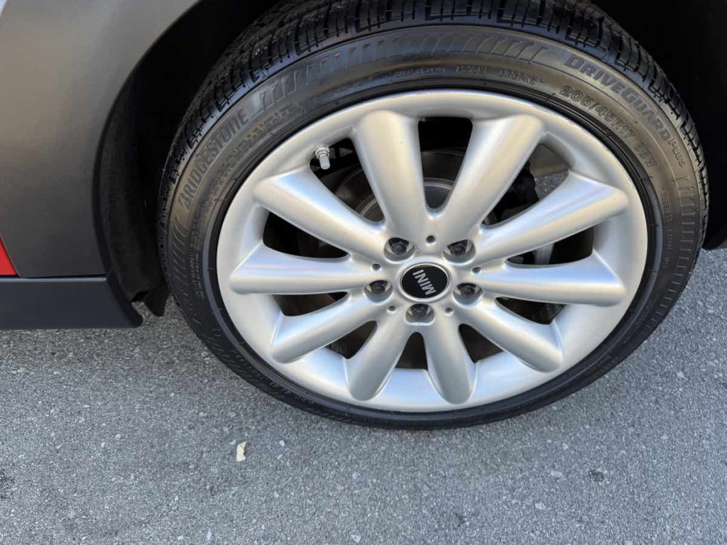 2014 MINI Cooper Image 7