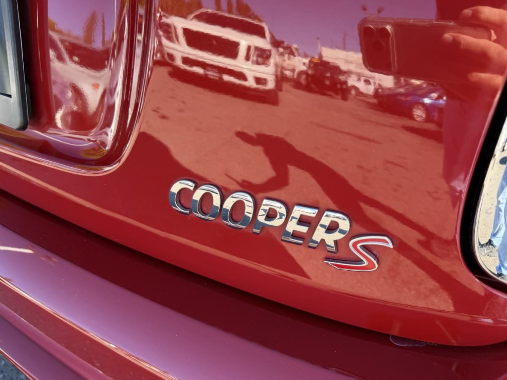 2014 MINI Cooper Image 12