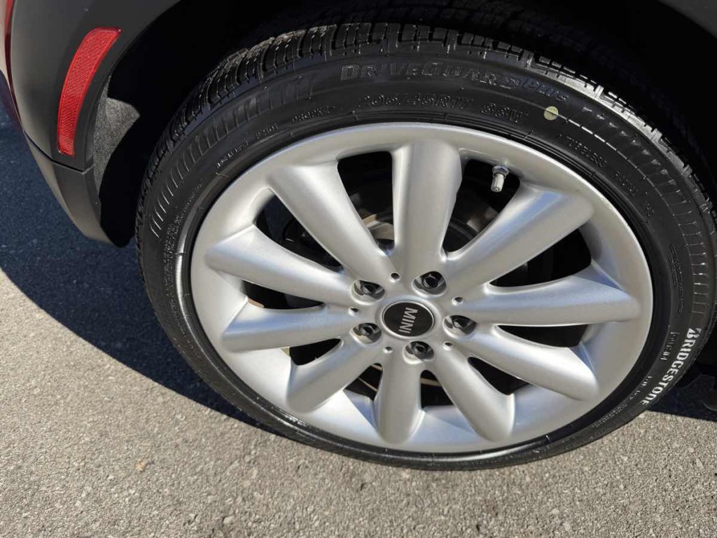 2014 MINI Cooper Image 13