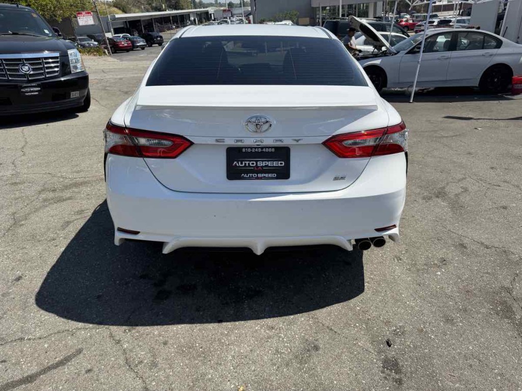 2018 Toyota Camry Image 5