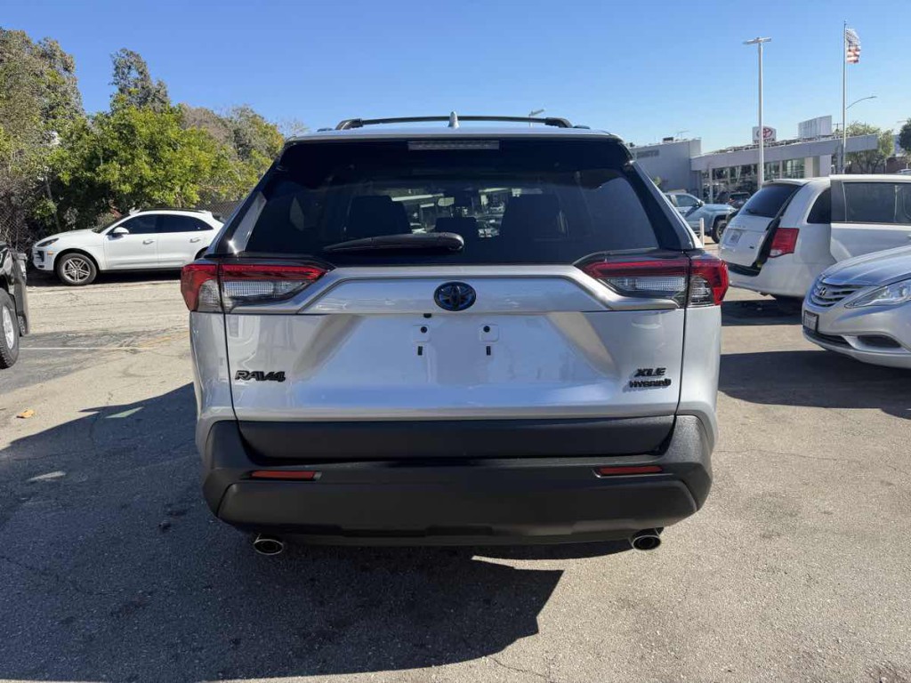 2022 Toyota Rav4 Image 5