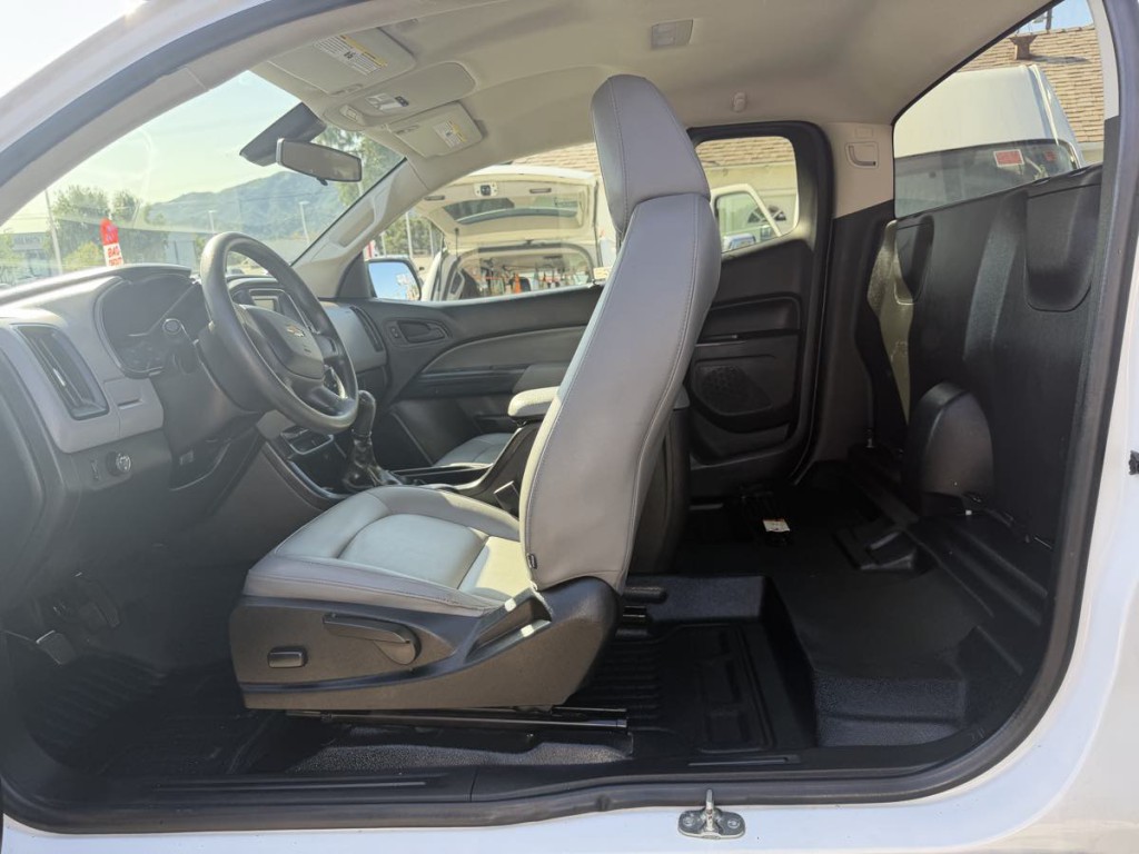 2016 Chevrolet Colorado Image 13