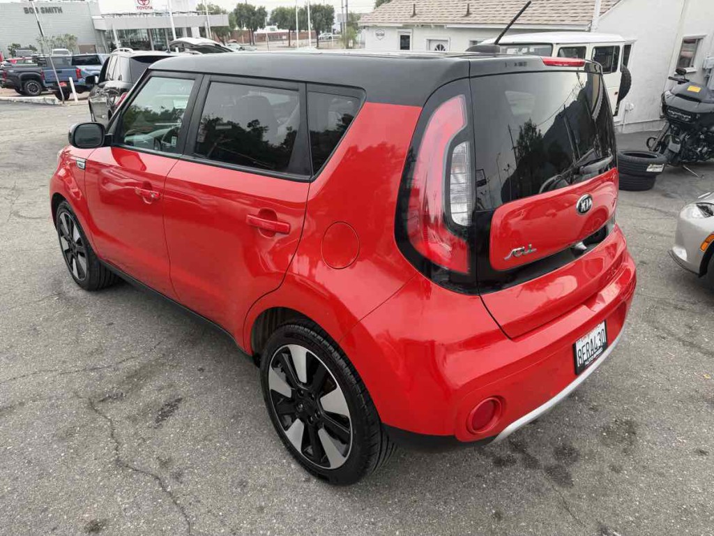 2018 Kia Soul Image 3