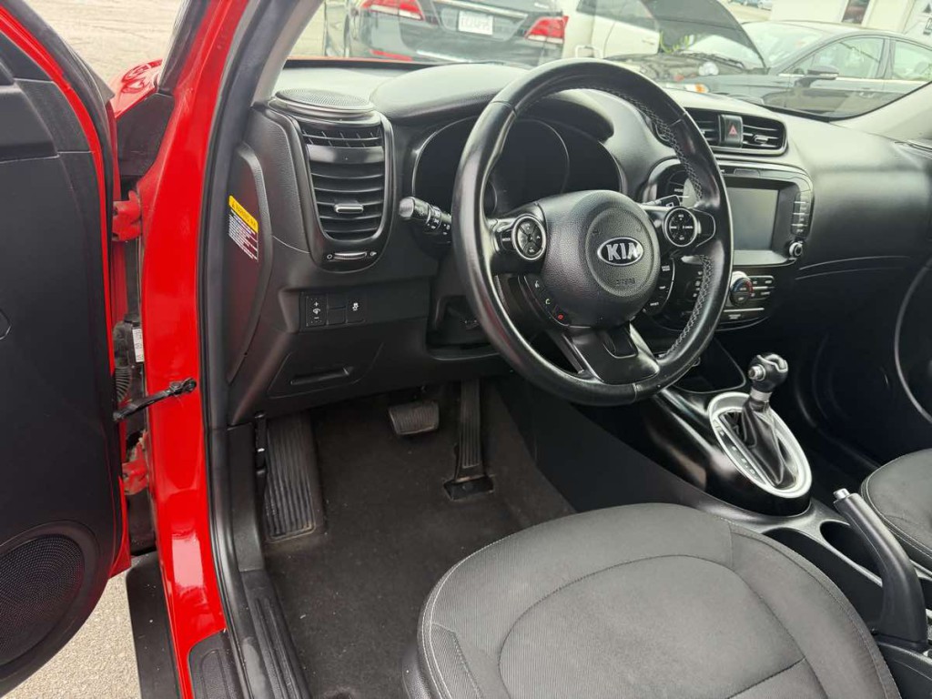 2018 Kia Soul Image 8