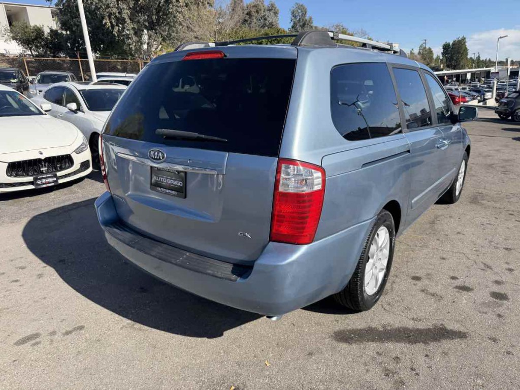 2008 Kia Sedona Image 6