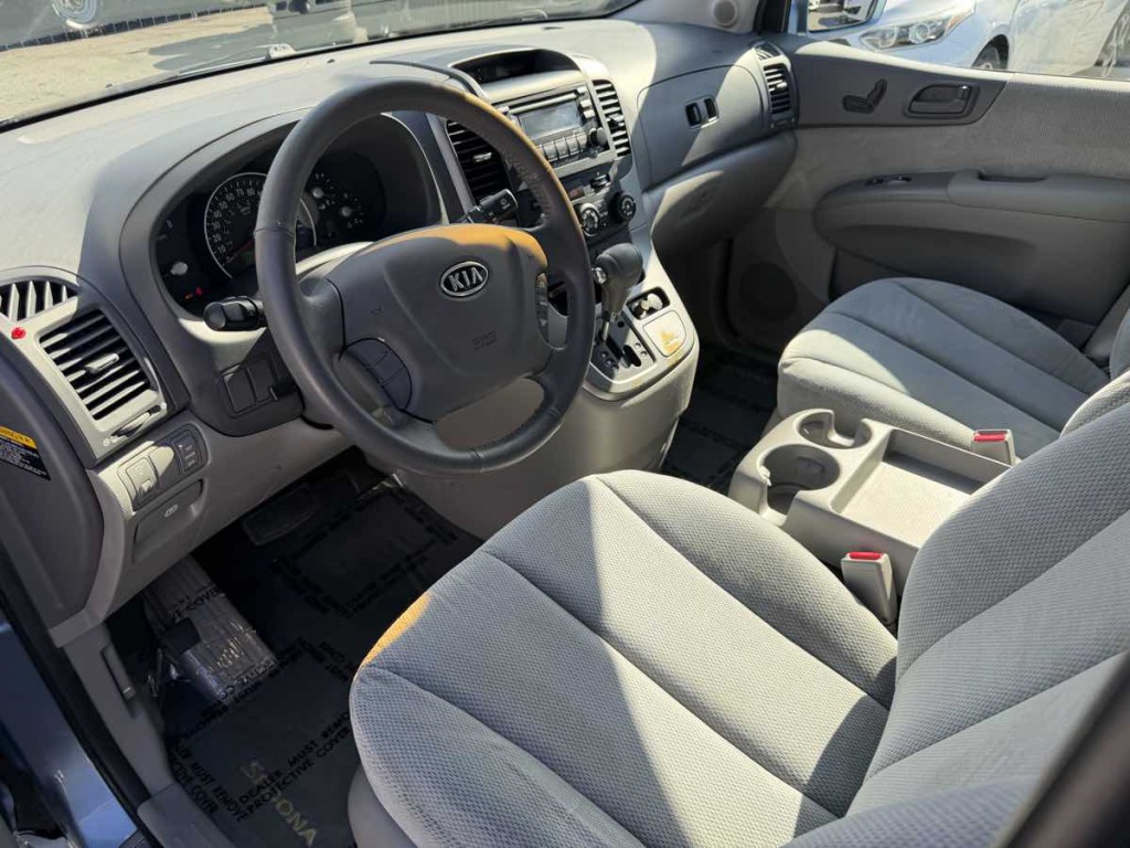2008 Kia Sedona Image 15