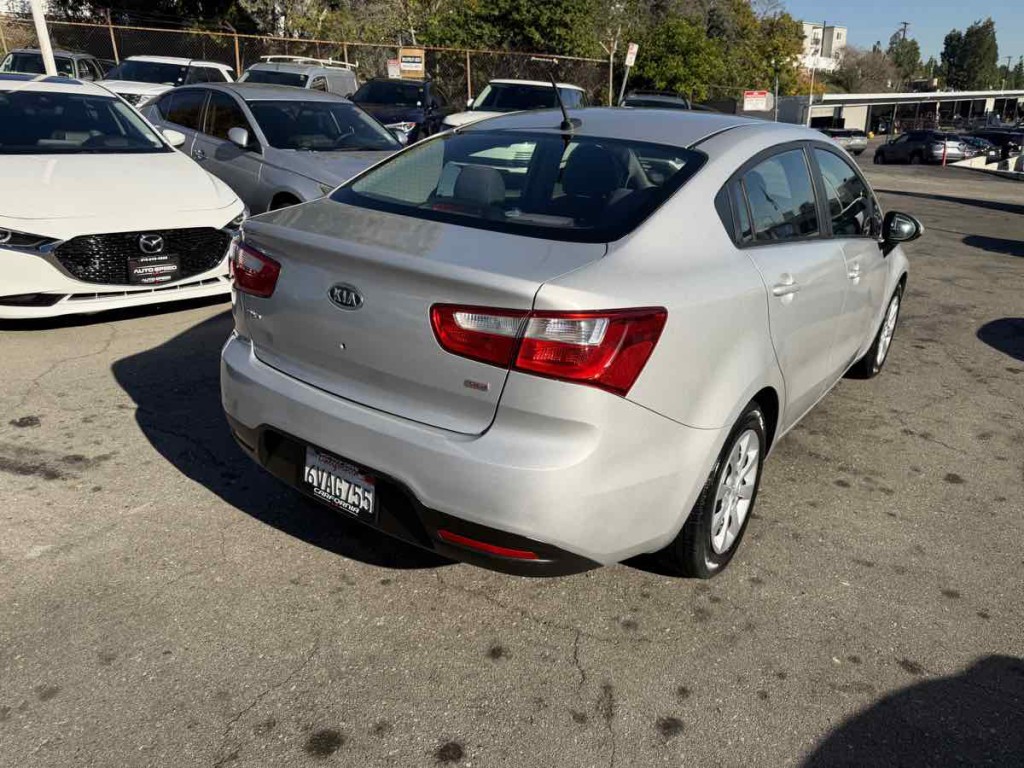 2012 Kia Rio Image 4
