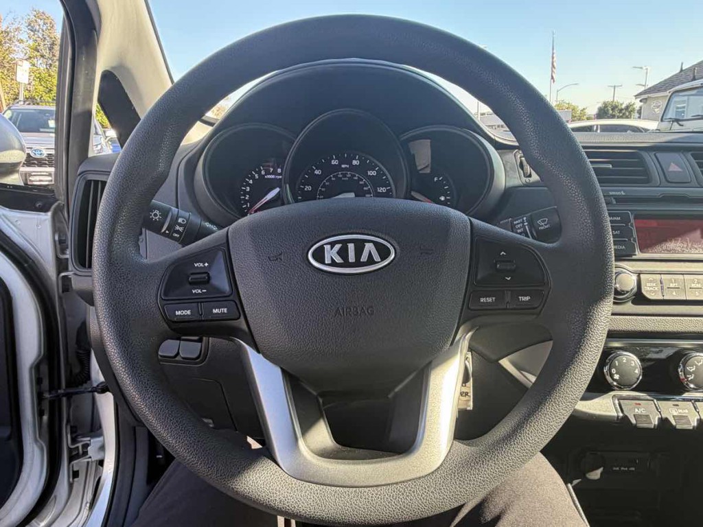 2012 Kia Rio Image 10