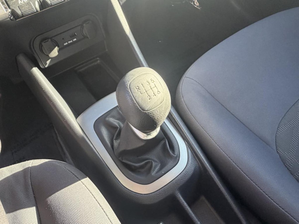 2012 Kia Rio Image 11