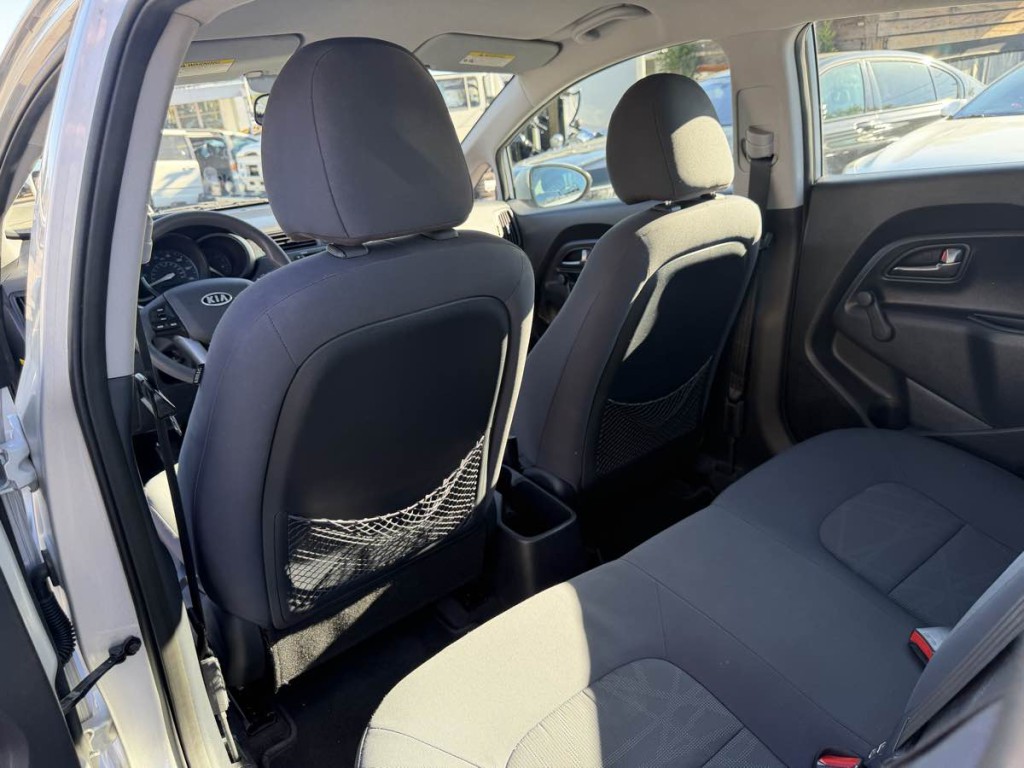 2012 Kia Rio Image 14