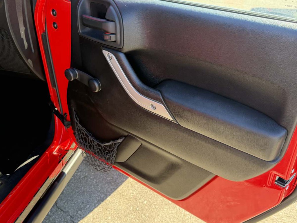 2014 Jeep Wrangler Image 11