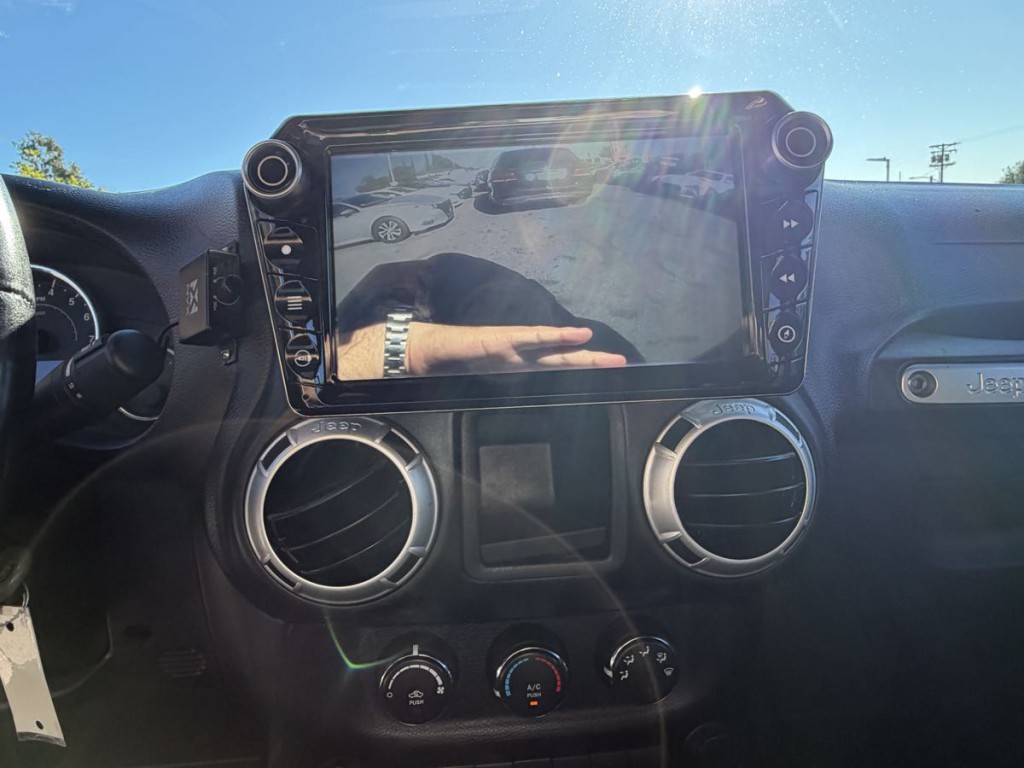 2014 Jeep Wrangler Image 22