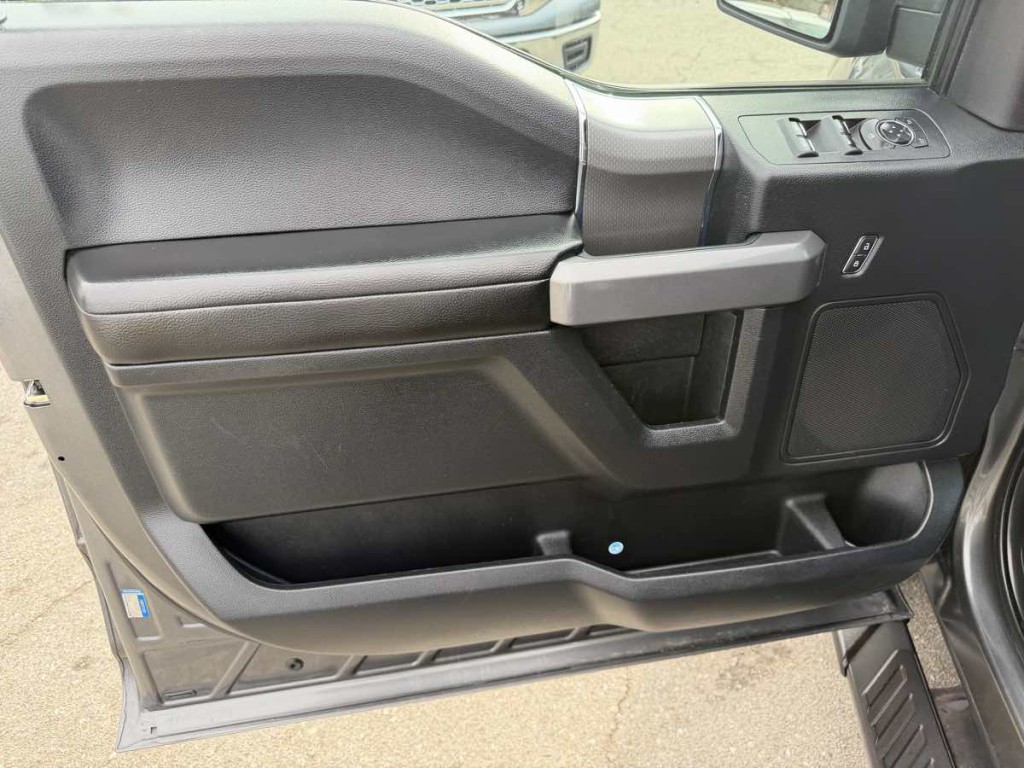 2015 Ford F-150 Image 12