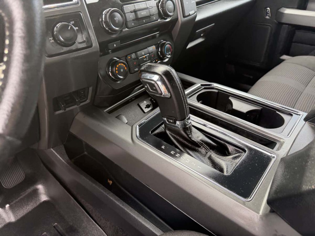 2015 Ford F-150 Image 16