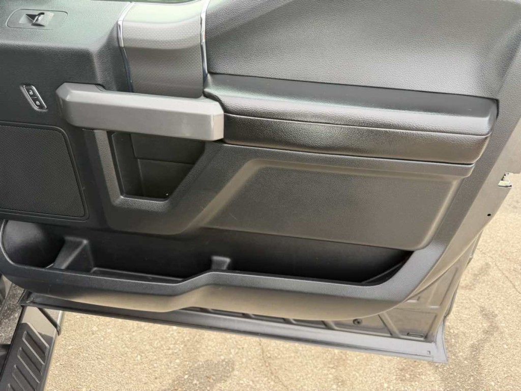 2015 Ford F-150 Image 20