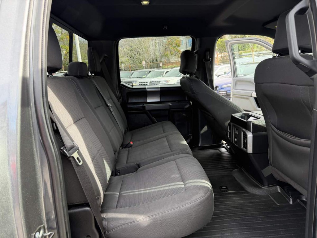 2015 Ford F-150 Image 24