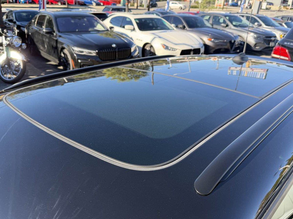 2022 MINI Cooper Image 7