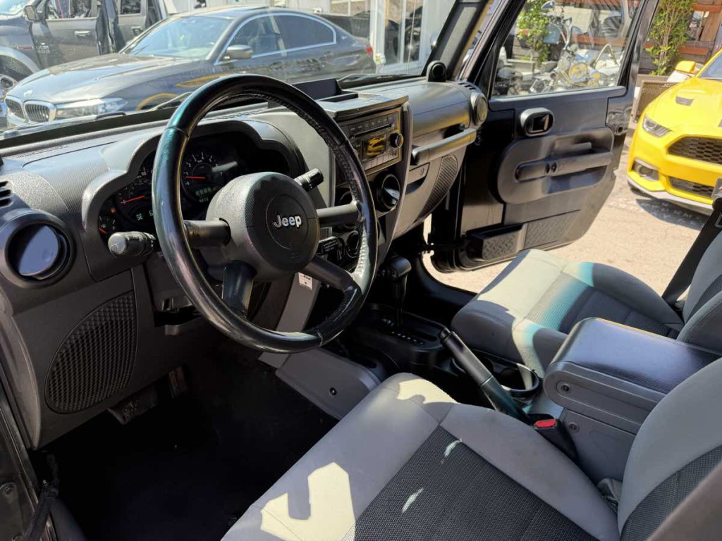 2008 Jeep Wrangler Image 11