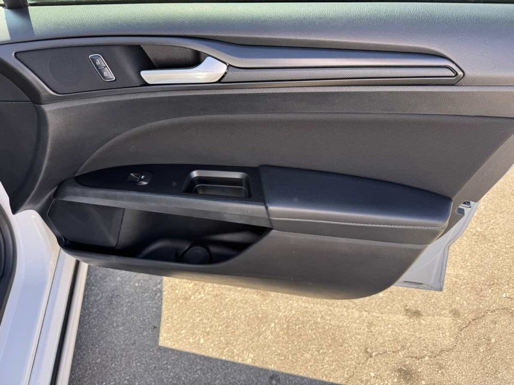 2018 Ford Fusion Image 8