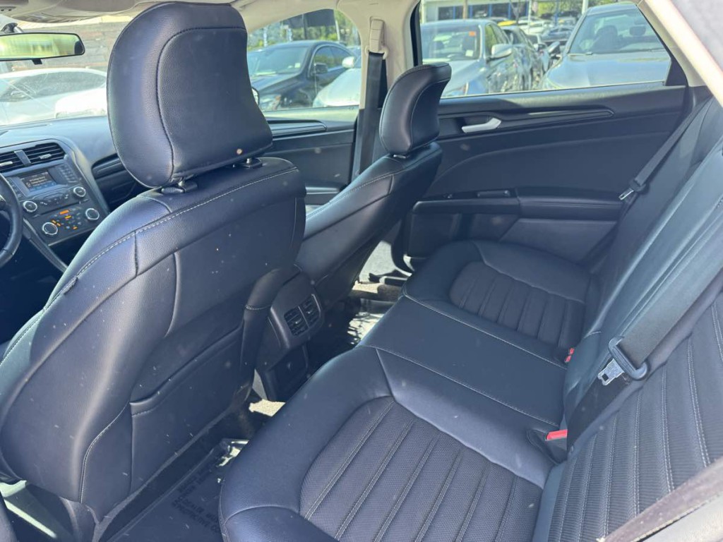 2018 Ford Fusion Image 11